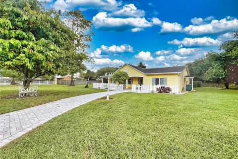 Дом в Хомстед, Флорида 5 спален, 258.73м2 № 2005667