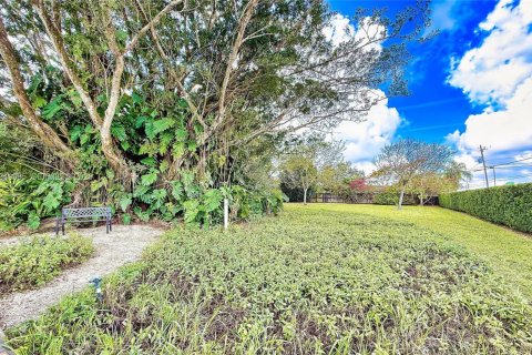 Купить виллу или дом в Хомстед, Флорида 5 спален, 258.73м2, № 2005667 - фото 7