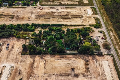 Commercial property in Homestead, Florida № 1989084 - photo 6