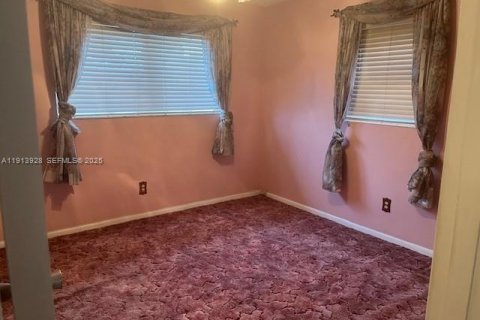 Villa ou maison à vendre à Pembroke Pines, Floride: 4 chambres, 167.22 m2 № 1968979 - photo 18