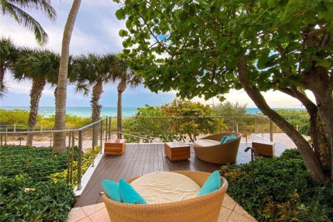 Condominio en venta en Miami Beach, Florida, 1 dormitorio, 81.1 m2 № 2177733 - foto 19
