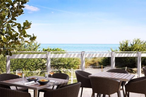 Condominio en venta en Miami Beach, Florida, 1 dormitorio, 81.1 m2 № 2177733 - foto 15