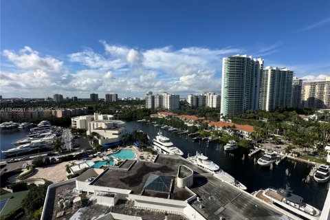 Copropriété à louer à Aventura, Floride: 2 chambres, 141.4 m2 № 2038170 - photo 5