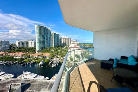 Copropriété à louer à Aventura, Floride: 2 chambres, 141.4 m2 № 2038170 - photo 3