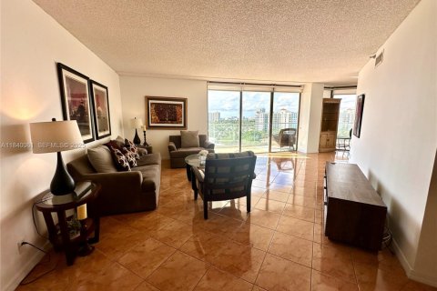 Copropriété à louer à Aventura, Floride: 2 chambres, 141.4 m2 № 2038170 - photo 8
