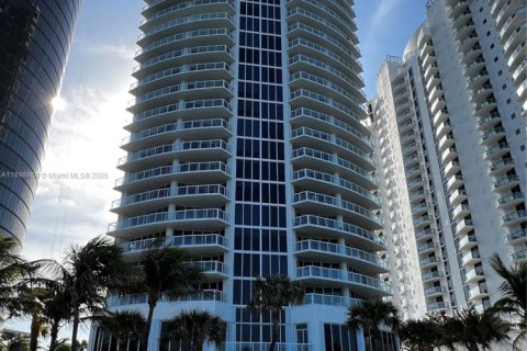 Снять в аренду кондоминиум в Санни-Айлс-Бич, Флорида 3 спальни, 205.31м2, № 1951017 - фото 25