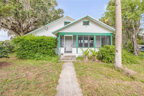 House in Oak Hill, Florida 4 bedrooms, 117.06 sq.m. № 1788316 - photo 1