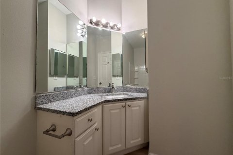 Copropriété à vendre à Bradenton, Floride: 2 chambres, 97.36 m2 № 2388664 - photo 28