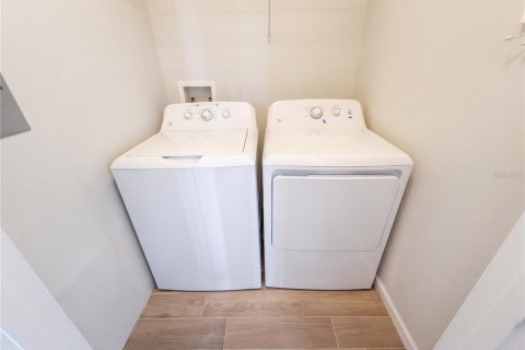 Copropriété à vendre à Bradenton, Floride: 2 chambres, 97.36 m2 № 2388664 - photo 29