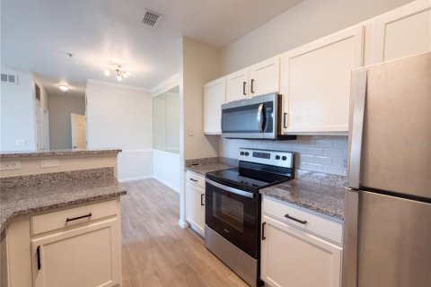 Copropriété à vendre à Bradenton, Floride: 2 chambres, 97.36 m2 № 2388664 - photo 12