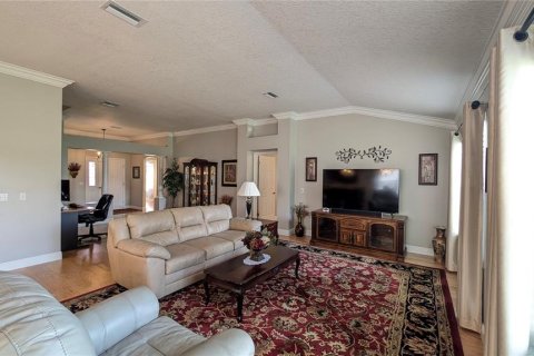 House in The Villages, Florida 2 bedrooms, 149.57 sq.m. № 1796960 - photo 17
