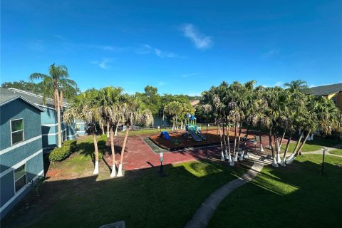 Condo in Orlando, Florida, 2 bedrooms  № 2218583 - photo 15