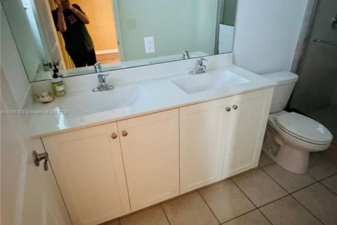 Townhouse in Homestead, Florida 3 bedrooms, 123.19 sq.m. № 1956866 - photo 7