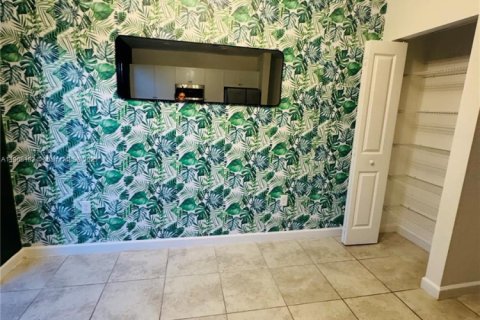 Townhouse in Homestead, Florida 3 bedrooms, 123.19 sq.m. № 1956866 - photo 5