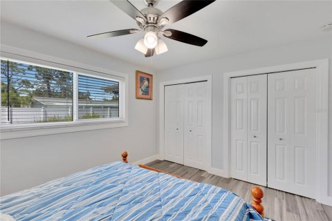 House in Saint Petersburg, Florida 3 bedrooms, 150.41 sq.m. № 1848660 - photo 28