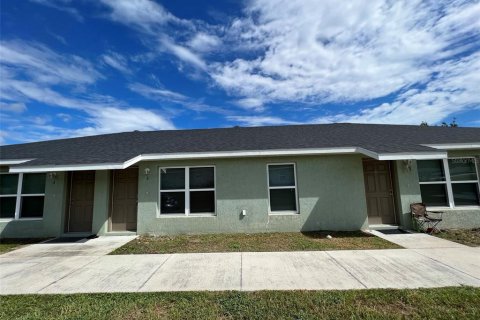 Apartment in Ocala, Florida 2 bedrooms, 90.86 sq.m. № 2207608