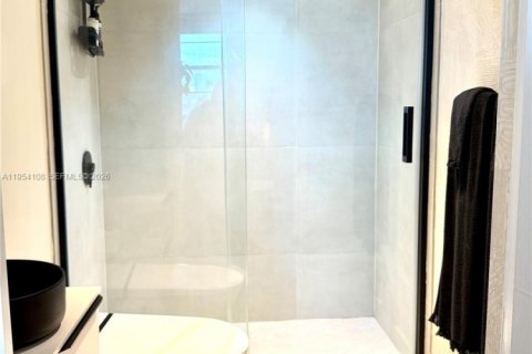 Condominio en alquiler en Miami Beach, Florida, 1 dormitorio, 83.61 m2 № 2010028 - foto 11