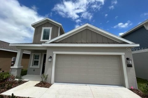 House in Davenport, Florida 5 bedrooms, 225.75 sq.m. № 1913471 - photo 1