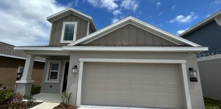 House in Davenport, Florida 5 bedrooms, 225.75 sq.m. № 1913471