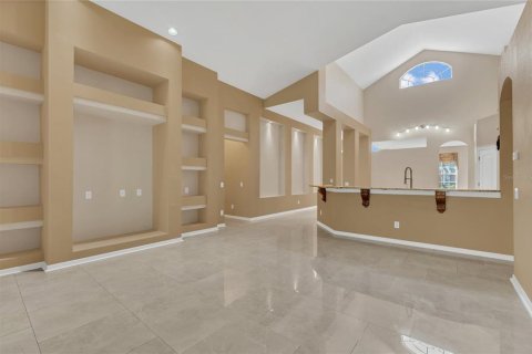 Купить виллу или дом в Уэсли-Чепел, Флорида 11 комнат, 273.41м2, № 1856278 - фото 9