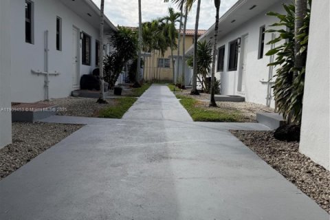 House in Miami, Florida 43.66 sq.m. № 1965337 - photo 8