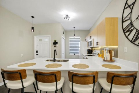 Condo in Kissimmee, Florida, 2 bedrooms  № 1873724 - photo 6
