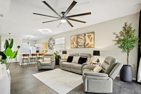 Condo in Kissimmee, Florida, 2 bedrooms  № 1873724 - photo 12