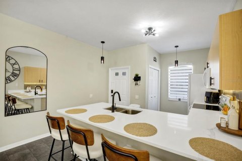 Condo in Kissimmee, Florida, 2 bedrooms  № 1873724 - photo 7