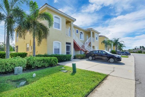Condo in Kissimmee, Florida, 2 bedrooms  № 1873724 - photo 1