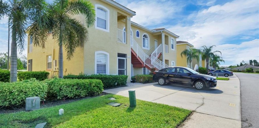 Condo in Kissimmee, Florida, 2 bedrooms  № 1873724