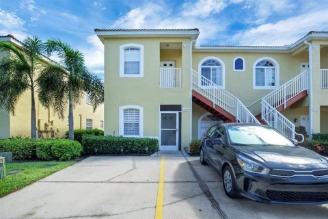 Condo in Kissimmee, Florida, 2 bedrooms  № 1873724 - photo 2