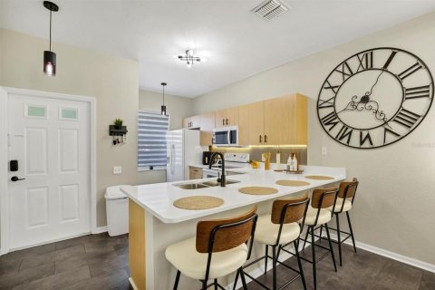 Condo in Kissimmee, Florida, 2 bedrooms  № 1873724 - photo 5