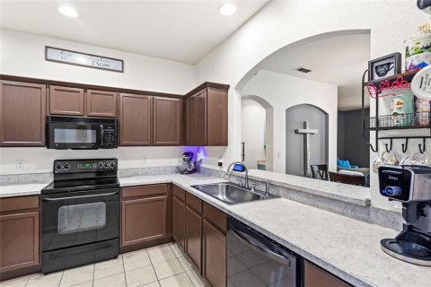 Townhouse in Kissimmee, Florida 3 bedrooms, 181.81 sq.m. № 1804878 - photo 7
