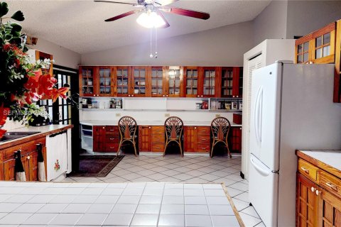 Casa en venta en Miami, Florida, 4 dormitorios, 267.65 m2 № 2007476 - foto 8