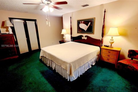 Casa en venta en Miami, Florida, 4 dormitorios, 267.65 m2 № 2007476 - foto 12