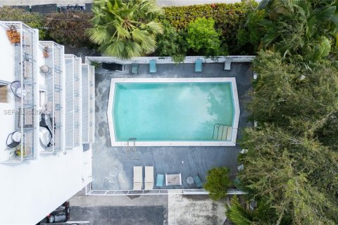 Condominio en venta en Miami Beach, Florida, 1 dormitorio, 71.35 m2 № 2025372 - foto 18