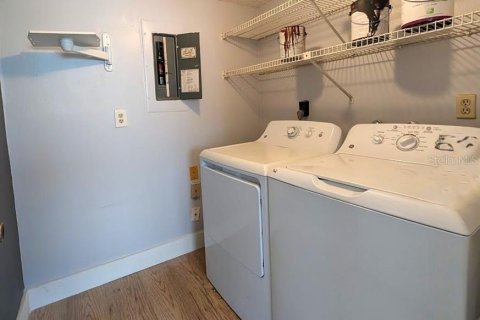 Adosado en venta en Seminole, Florida, 3 dormitorios, 124.02 m2 № 2317390 - foto 13