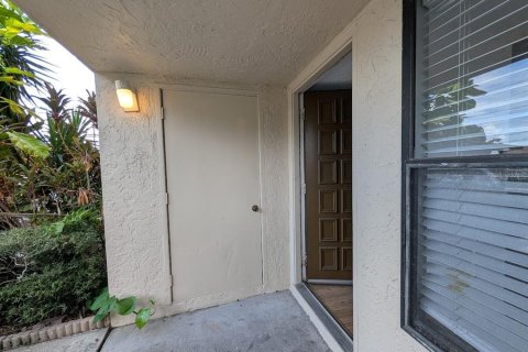 Adosado en venta en Seminole, Florida, 3 dormitorios, 124.02 m2 № 2317390 - foto 4