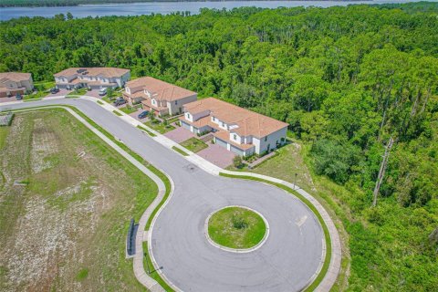 Adosado en venta en Kissimmee, Florida, 2 dormitorios, 134.24 m2 № 1910769 - foto 2