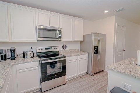 Adosado en venta en Kissimmee, Florida, 2 dormitorios, 134.24 m2 № 1910769 - foto 7