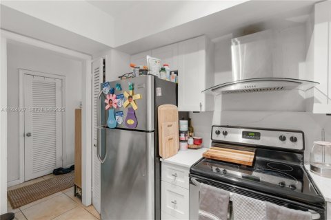 Condominio en venta en Key Biscayne, Florida, 2 dormitorios, 101.26 m2 № 1982980 - foto 5