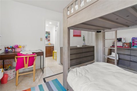 Condominio en venta en Key Biscayne, Florida, 2 dormitorios, 101.26 m2 № 1982980 - foto 12