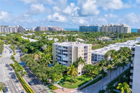 Condominio en venta en Key Biscayne, Florida, 2 dormitorios, 101.26 m2 № 1982980 - foto 29