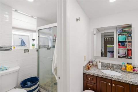 Condominio en venta en Key Biscayne, Florida, 2 dormitorios, 101.26 m2 № 1982980 - foto 13