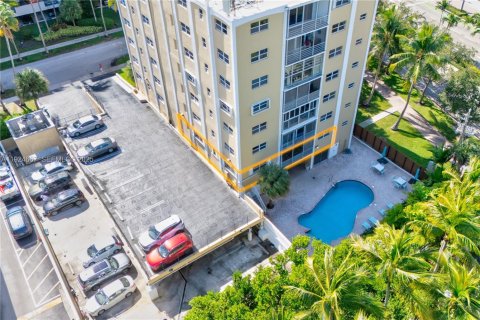 Condominio en venta en Key Biscayne, Florida, 2 dormitorios, 101.26 m2 № 1982980 - foto 28