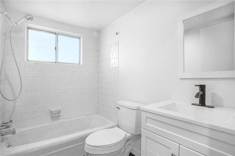 Condominio en alquiler en Bradenton, Florida, 1 dormitorio, 53.51 m2 № 1908052 - foto 10