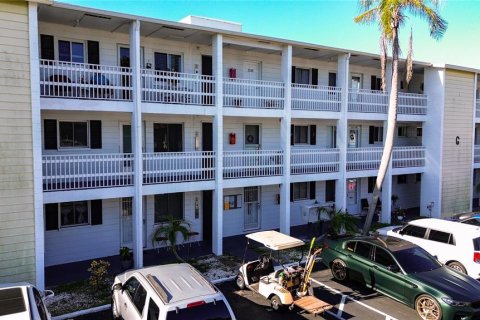 Condominio en alquiler en Bradenton, Florida, 1 dormitorio, 53.51 m2 № 1908052 - foto 3