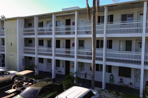 Condominio en alquiler en Bradenton, Florida, 1 dormitorio, 53.51 m2 № 1908052 - foto 2