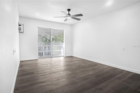Condominio en alquiler en Bradenton, Florida, 1 dormitorio, 53.51 m2 № 1908052 - foto 6