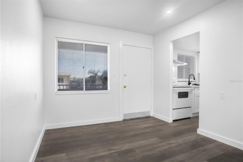 Condominio en alquiler en Bradenton, Florida, 1 dormitorio, 53.51 m2 № 1908052 - foto 15